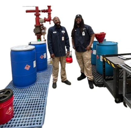 Employees in facility Image of 2 ASMAI employees working in our facility